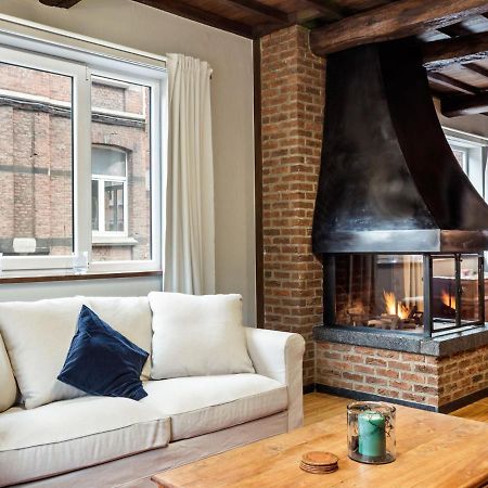 Stylish Apartment In Dinant Near The Maas Esterno foto