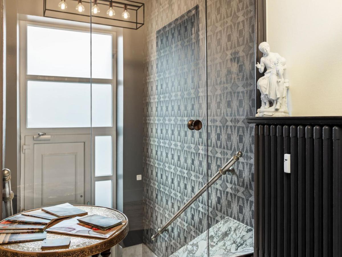 Stylish Apartment In Dinant Near The Maas Esterno foto