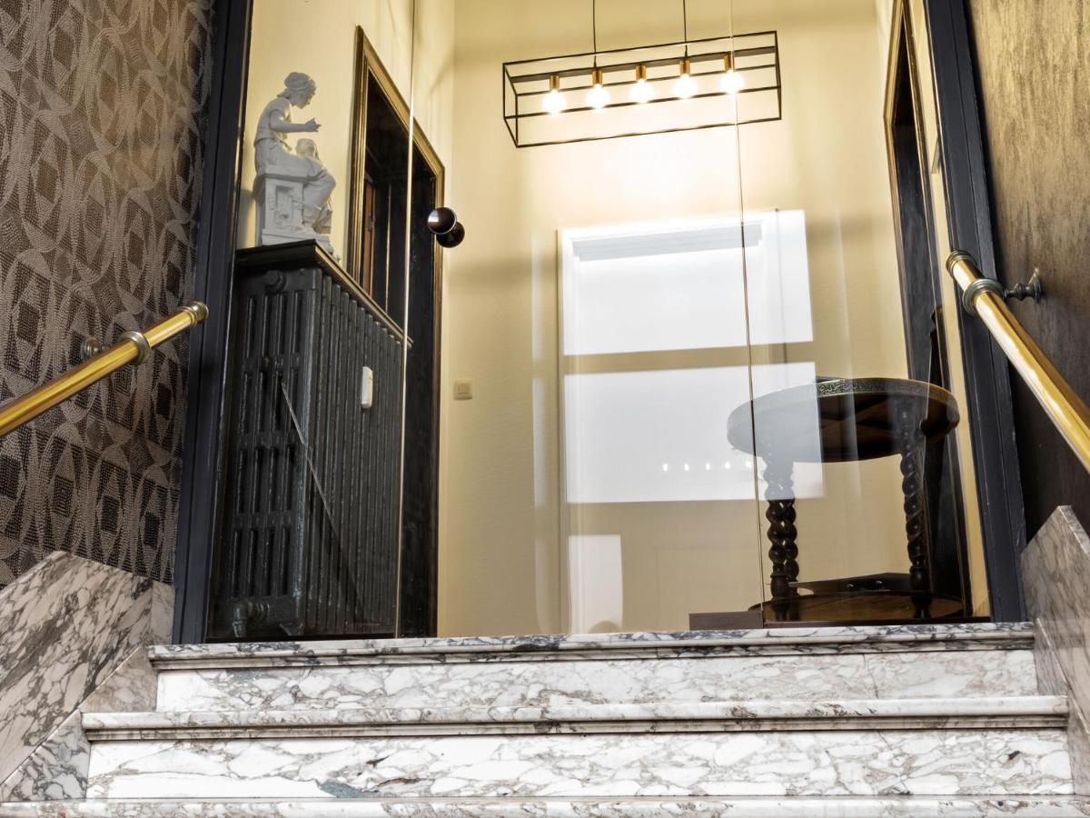 Stylish Apartment In Dinant Near The Maas Esterno foto