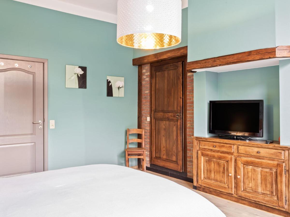 Stylish Apartment In Dinant Near The Maas Esterno foto